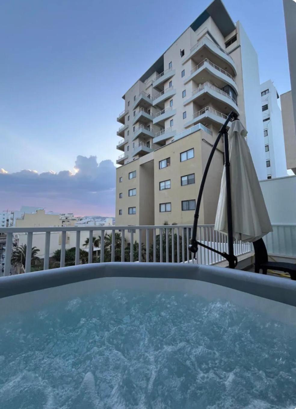 Sea Breeze, Spacious 2-Bedroom Lux Seaside Apartments San Pawl il-Baħar Extérieur photo