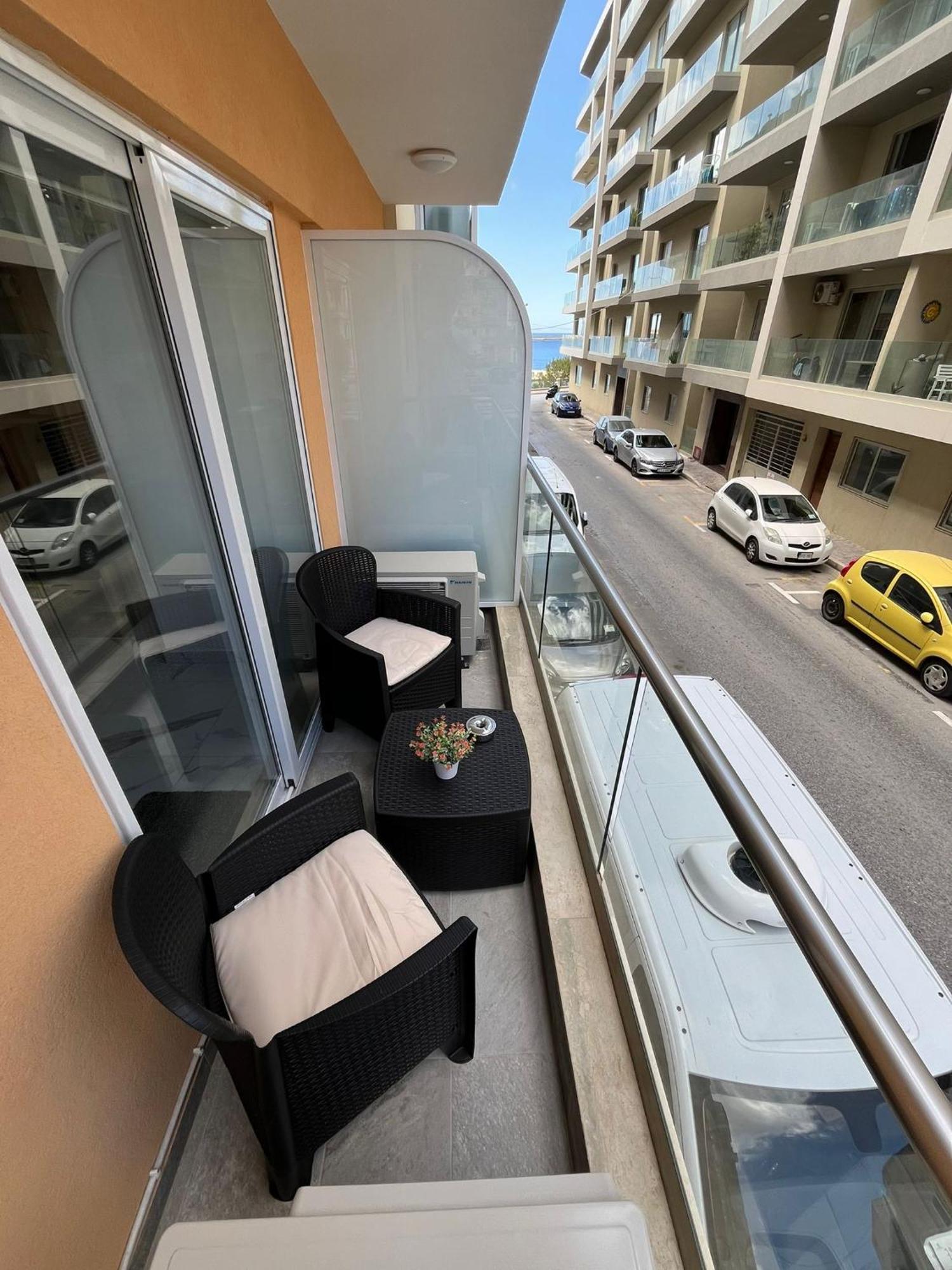 Sea Breeze, Spacious 2-Bedroom Lux Seaside Apartments San Pawl il-Baħar Extérieur photo