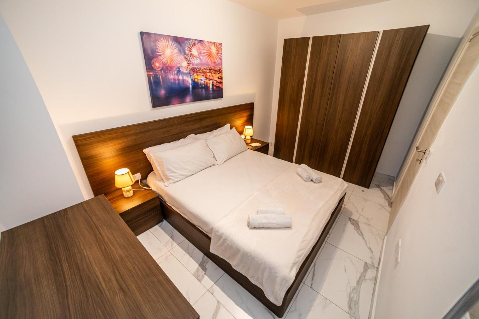 Sea Breeze, Spacious 2-Bedroom Lux Seaside Apartments San Pawl il-Baħar Extérieur photo