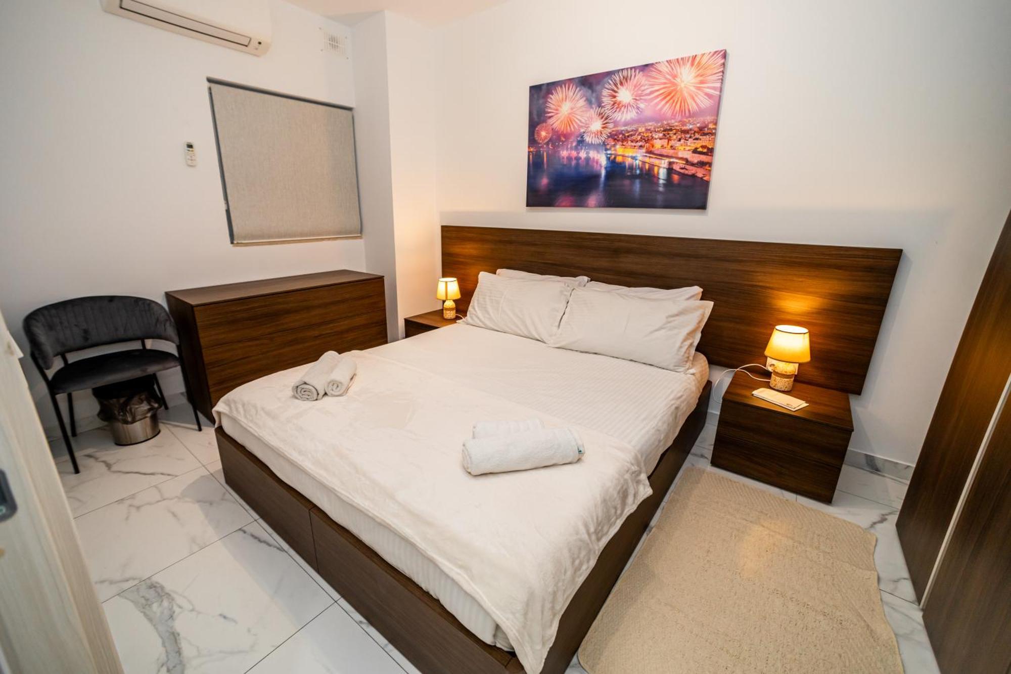 Sea Breeze, Spacious 2-Bedroom Lux Seaside Apartments San Pawl il-Baħar Extérieur photo