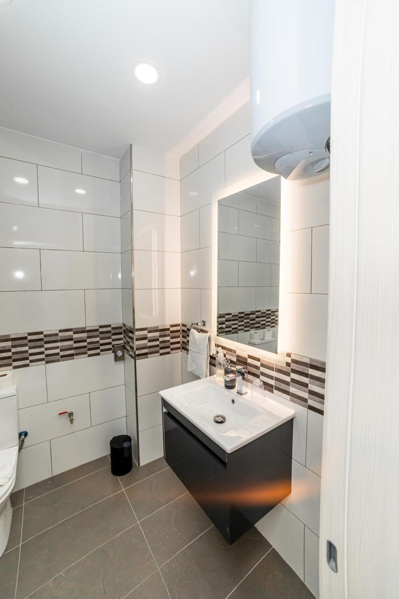 Sea Breeze, Spacious 2-Bedroom Lux Seaside Apartments San Pawl il-Baħar Extérieur photo
